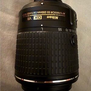 Nikon AF-S DX NIKKOR 55-200mm Black Lens with Gold Accents